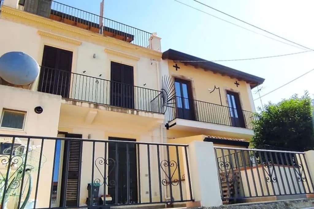 Casa Caprera Messina Villa